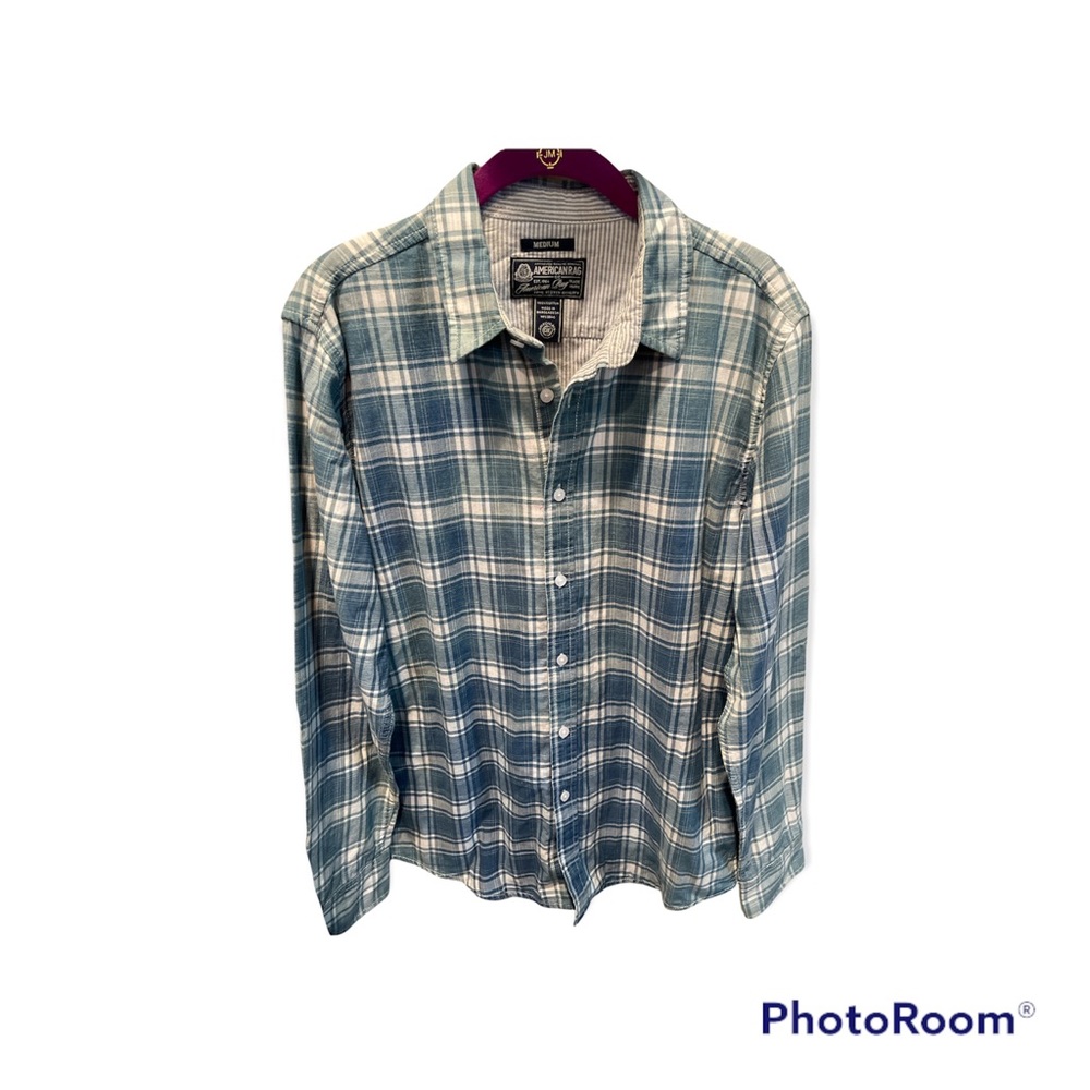Mens Medium. Long sleeve American Rag plaid shirt.
